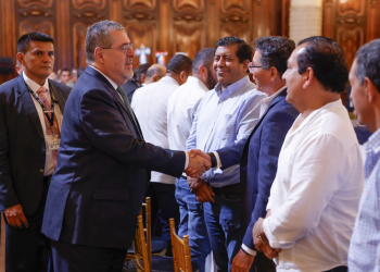 Ejecutivo y gobiernos locales acuerdan agilizar proyectos de desarrollo