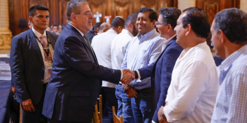 Ejecutivo y gobiernos locales acuerdan agilizar proyectos de desarrollo