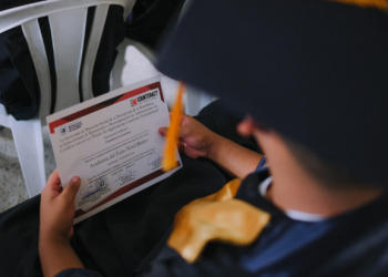 Adolescentes culminan programa formativo de vida de la SBS