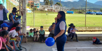 SVET realizó actividades lúdicas con niños en albergue instalado ante las emergencias sísmicas. (Foto: SVET)