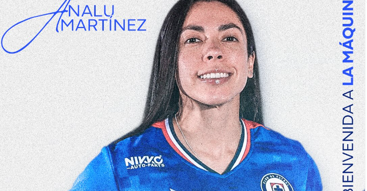 Ana Lucía Martínez es fichada por el Cruz Azul Femenil./Foto: RR.SS. Cruz Azul Femenil.
