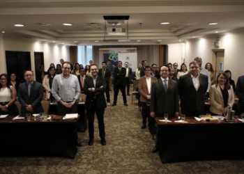 Funcionarios se capacitan en el diseño de políticas públicas para tomar decisiones más informadas