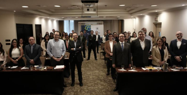 Funcionarios se capacitan en el diseño de políticas públicas para tomar decisiones más informadas