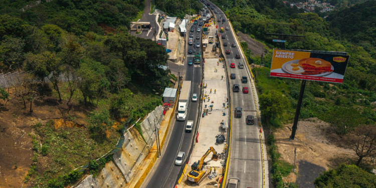 Finalizan segundo puente en el km 11.5 de la ruta a El Salvador./Foto: CIV.