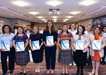 El Mintrab se adhirió a la campaña corazón azul de la SVET. (Foto: Mintrab)