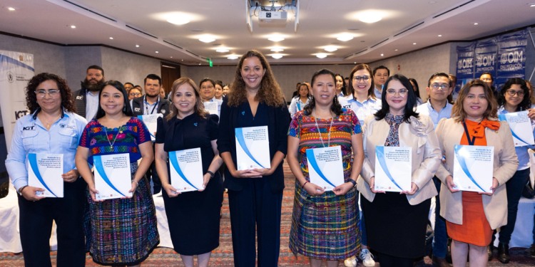 El Mintrab se adhirió a la campaña corazón azul de la SVET. (Foto: Mintrab)