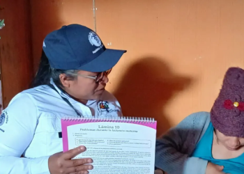 La estrategia domiciliaria se ha convertido en una herramienta clave para ampliar la cobertura de servicios. (Foto: MSPAS)