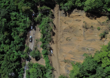 Ruta de Palín a Santa María de Jesús presenta riesgo de derrumbes./Foto: CIV.