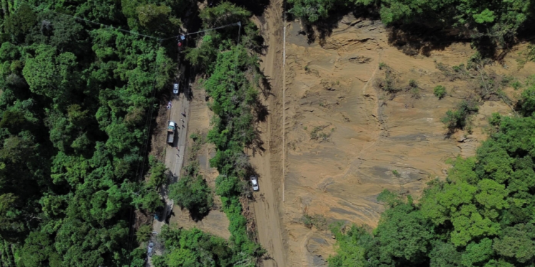 Ruta de Palín a Santa María de Jesús presenta riesgo de derrumbes./Foto: CIV.
