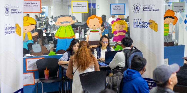 Mintrab facilita Feria de Empleo ´para jóvenes./Foto: Mintrab.