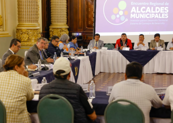 Presidente lidera cuarto encuentro regional con alcaldes de Huehuetenango y Quiché
