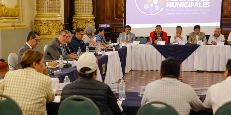 Presidente lidera cuarto encuentro regional con alcaldes de Huehuetenango y Quiché