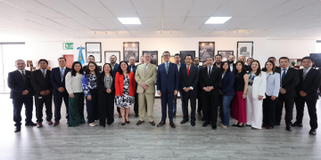 Presidente envía mensaje al Ministerio de Finanzas Públicas por sus 200 años al servicio del país