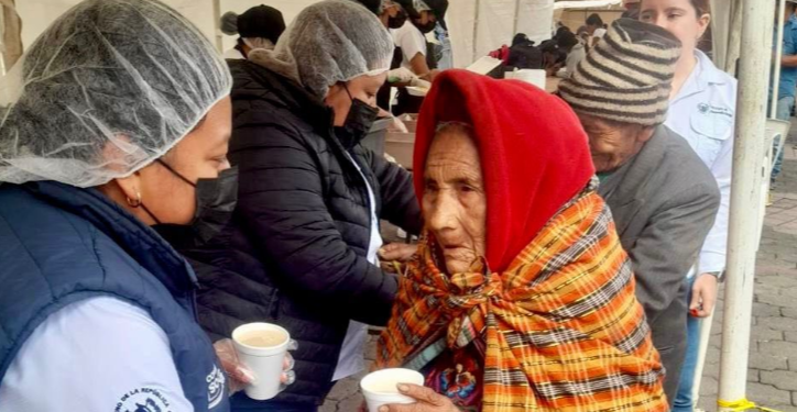 Mides continúa atendiendo a personas afectadas por sismos en Santa María de Jesús./Foto: Mides.