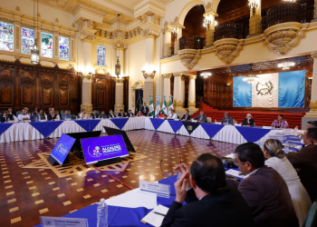 Presidente Arévalo se reunió con alcaldes de Escuintla, Chimaltenango y Sacatepéquez