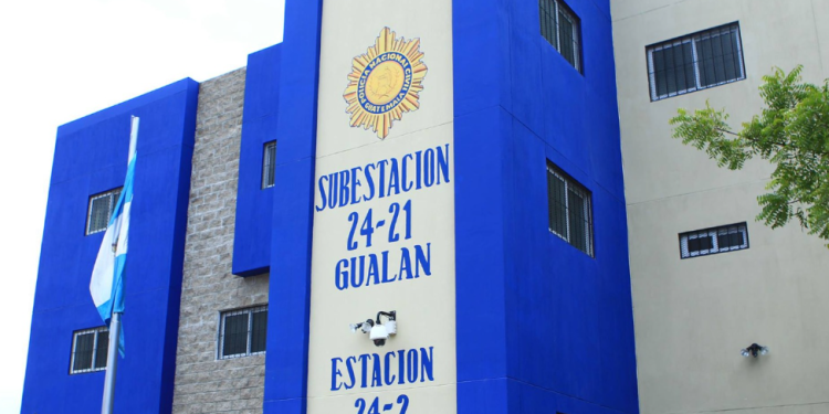 PNC lamenta fallecimiento de agente y pobladores en diligencia en Zacapa. (Foto: PNC)