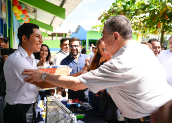 Mineduc ha entregado Valija Didáctica al 85 % de docentes. (Foto: archivo, Álvaro Interiano)