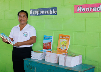 Mineduc recuerda que la contratación bajo el renglón 021 es exclusiva de la institución. (Foto: archivo Gilber García)