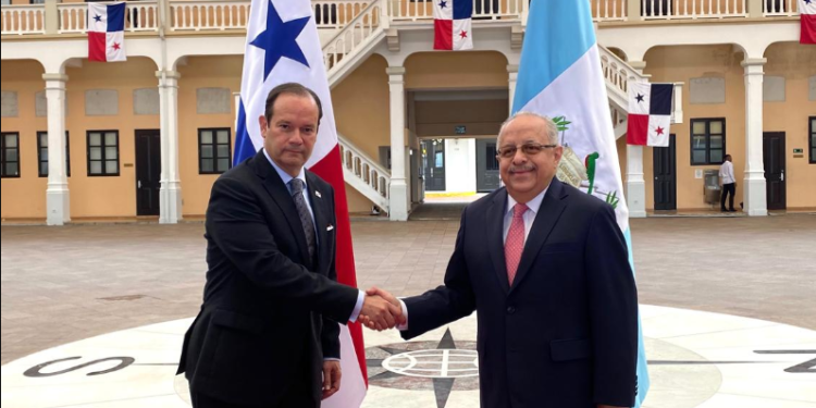 Cancilleres de Guatemala y Panamá afianzan la cooperación en la esfera bilateral, regional y multilateral