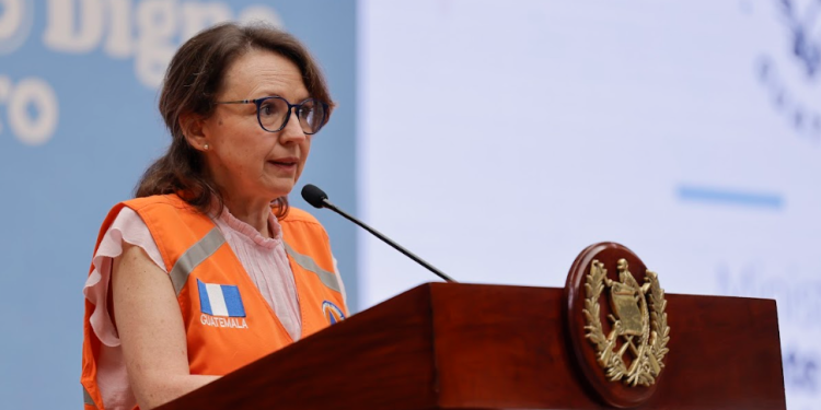 Ministerio de Ambiente responde a comunidades de Izabal con diálogo y revisión. (Foto: Analí Camey)