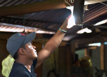 El INDE comparte requisitos para solicitar electrificación rural. (Foto: archivo)