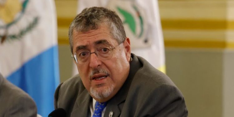 “Los funcionarios merecen respeto. Guatemala no es un circo”: presidente Arévalo