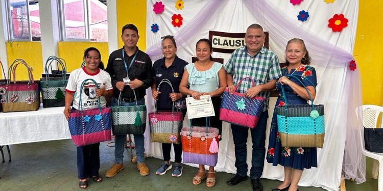 Abren inscripciones para Beca Artesano. / Foto: Archivo Mides.