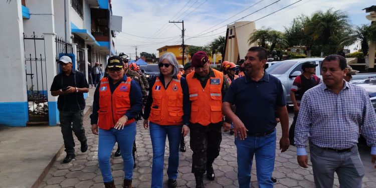Conred y Ejército de Guatemala realizan evaluación de daños en San Vicente Pacaya
