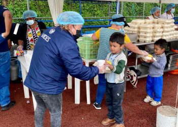 Mides ha entregado más de 8 mil raciones de alimentos a los afectados por los sismos. / Foto: Mides.
