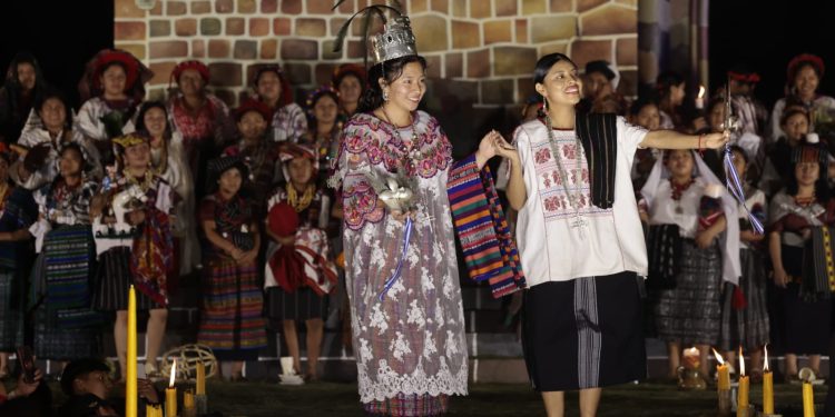 Yosselin Mireily Manuela Chan de 19 años del Municipio de San Cristobal de Totonicapán, fue electa como Rabin Ajaw 2025-2026. / Foto: Noé Pérez