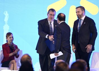 Presidente Arévalo resalta potencial de Guatemala, atractivo para inversiones