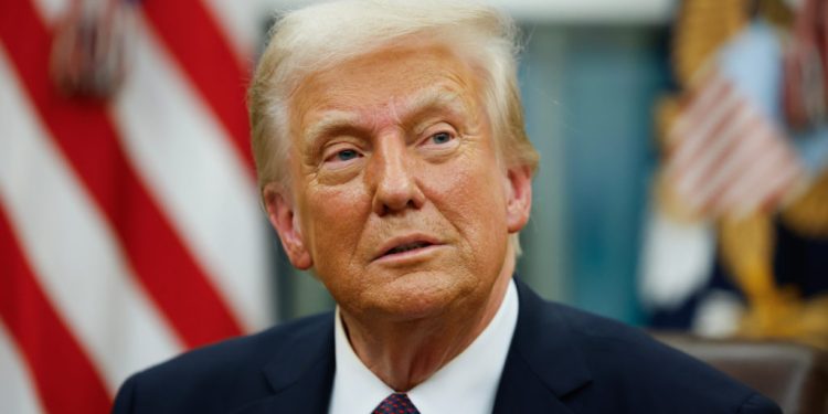 Trump dice estar dispuesto a “ceder puntos” en aranceles si los países abren sus mercados