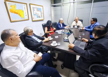 Reunión de alto nivel analiza problemática de la energía eléctrica en comunidades de San Marcos