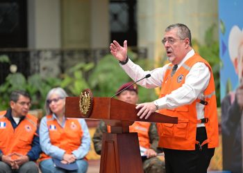 Presidente Arévalo indica que actuarán ante los bloqueos y señala de “falta de solidaridad” al STEG