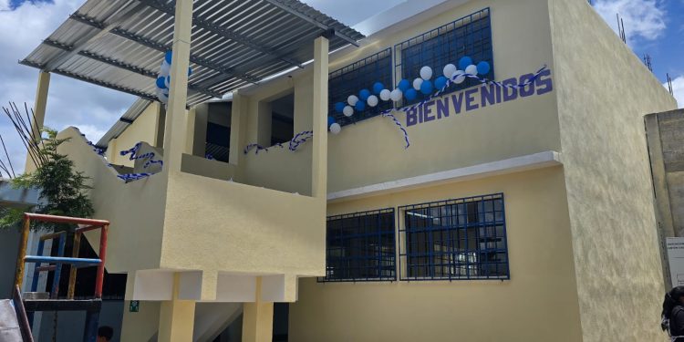 Momostenango celebra la entrega de obra educativa que beneficiará a más de 560 estudiantes