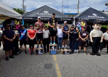 Desarrollan Carrera por la Paz en el marco del 28 aniversario de la PNC