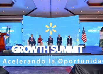 Presidente participó en la primera edición de “Walmart Centroamérica Growth Summit”