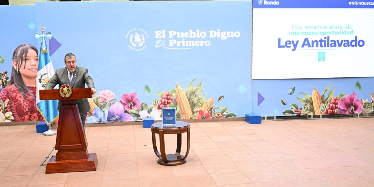 Presidente Bernardo Arévalo.