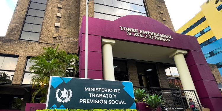 Mintrab creará el Sistema de Información del Mercado Laboral de Guatemala./Foto: Mintrab.