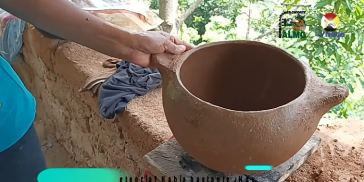 A través del idioma "ch'orti", la ALMG promueve la conservación de prácticas ancestrales. / Foto: ALGM y TVMaya.