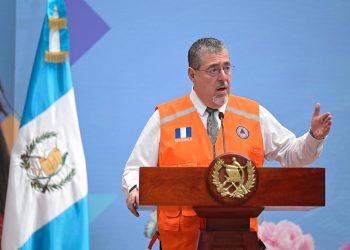 El presidente Arévalo se solidarizó con las familias de las personas fallecidas por los temblores.