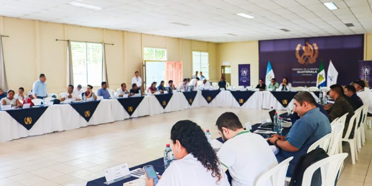 Codede de Petén desarrolla reunión extraordinaria para definir inversión pública con fondos IVA-PAZ