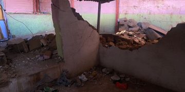 Vivienda del sector El Manantial, aldea Agua de La Mina, Amatitlán, dañada por la secuencia sísmica. / Foto: Conred.