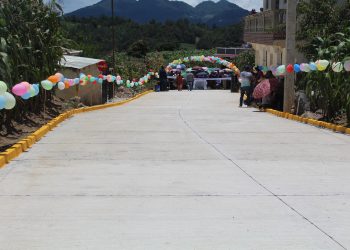 Más caminos, más desarrollo para Totonicapán: Entregan proyecto de mejoramiento vial en aldea La Esperanza