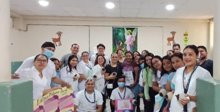 Personal del Hospital Nacional de Jutiapa recibe capacitación sobre la importancia de la lactancia materna