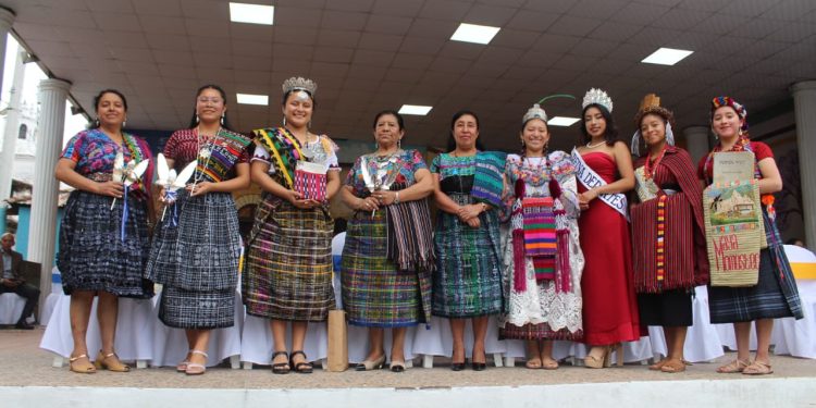 San Cristóbal Totonicapán celebra con orgullo ancestral la coronación de la nueva Rab’in Ajaw