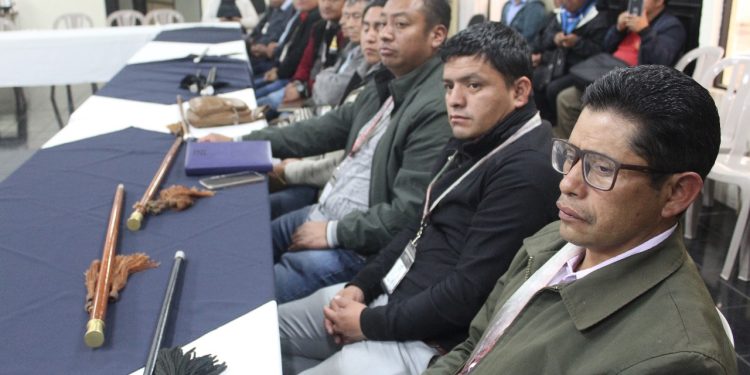 Totonicapán fortalece su ruta hacia el desarrollo con la firma de convenios en siete municipios