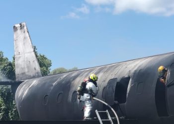 Los bomberos aeronáuticos participaron en capacitación en El Salvador. / Foto: DGAC.