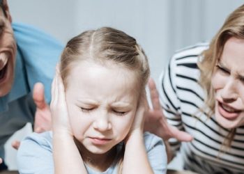 Imagen ilustrativa sobre el abuso verbal y sus consecuencias a largo plazo.