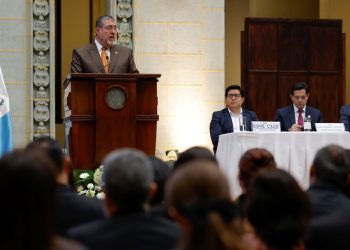 El presidente Bernardo Arévalo, durante la presentación de la iniciativa para crear la Secretaría de Integridad Profesional de la Presidencia.